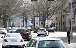 Die Sperrung der Fahrspur in der Lederstraße: An ihr erhitzen sich in Reutlingen schon seit Jahren die Gemüter.  FOTO: PIETH