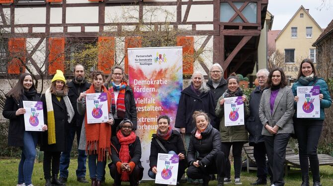 Sie alle organisieren die Internationale Woche gegen den Rassismus in Reutlingen.  FOTO: STADT