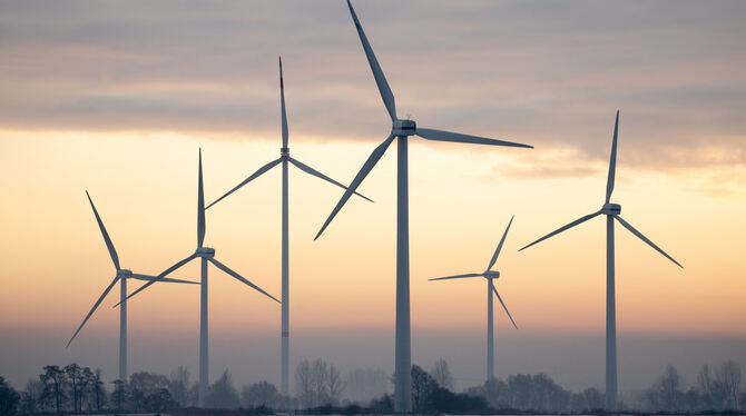 Windkraft ist eine Lösung, um umweltschädigende Kohlekraftwerke abzuschalten und Strom zu erzeugen, ohne dass dabei giftige Abfä