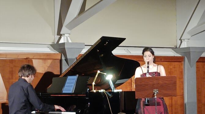 Naaman Wagner und Shelly Ezra spielten im Eninger Rathaussaal unter anderem Werke von George Gershwin und Camille Saint-Saëns.