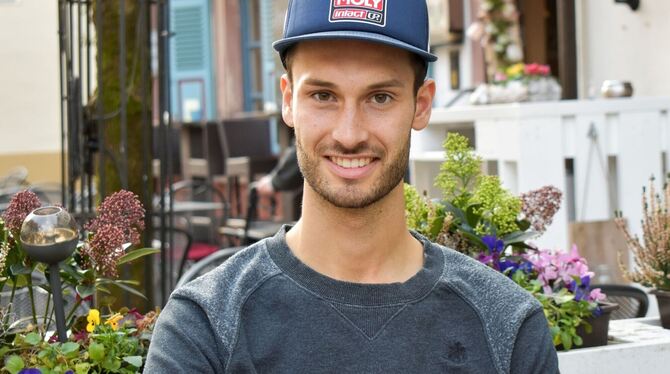 Lukas Tulovic Lukas Tulovic