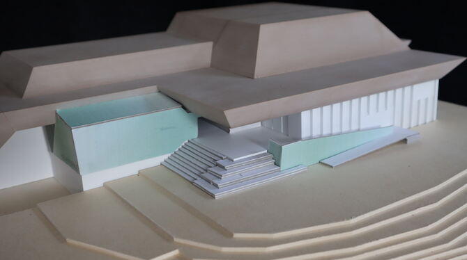 Das Modell zeigt, wie der Eingangsbereich der Kurt-App-Sporthalle nach dem Umbau aussehen soll. FOTO: PR Das Modell zeigt, wie der Eingangsbereich der Kurt-App-Sporthalle nach dem Umbau aussehen soll. FOTO: PR