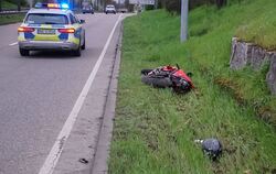 22-jähriger Motorradfahrer stirbt nach Überholmanöver