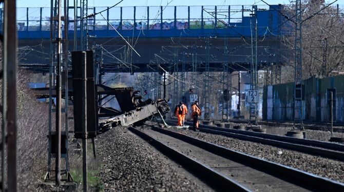 Bahnstrecke in NRW gesperrt Bahnstrecke in NRW gesperrt