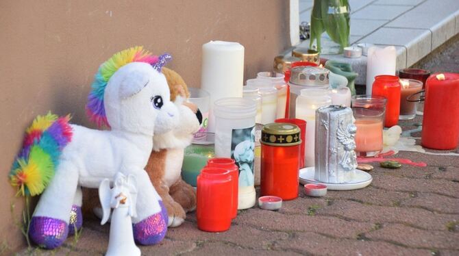 Trauer nach dem Tod zweier Kinder in Hockenheim