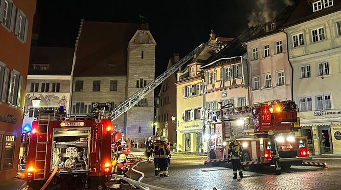 Mehrere Gebäude in Überlingen durch Brand stark beschädigt