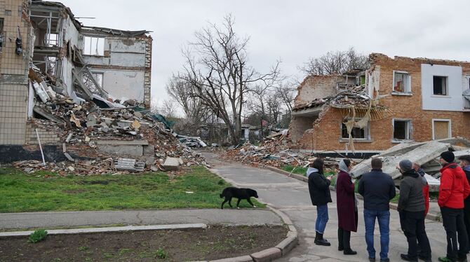 Zerstörte Gebäude im ukrainischen Baschtanka, das von den Russen beschossen wurde.  FOTOS: ERMSTAL HILFT.