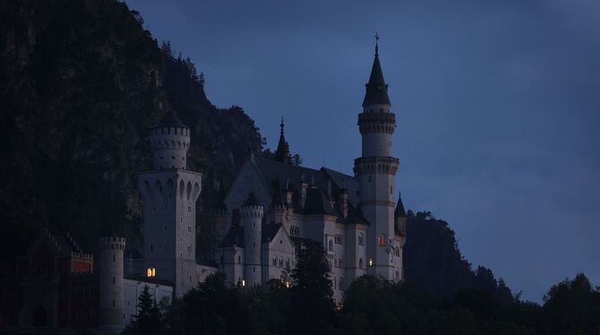 Schloss Neuschwanstein im Dunkeln