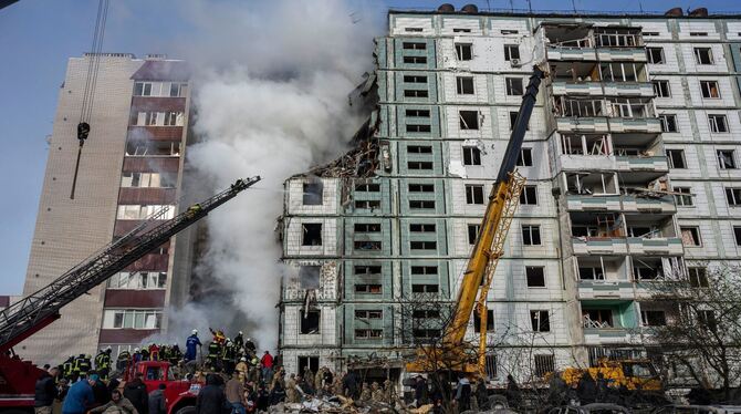 Ukraine Krieg - Angriff auf Wohnhaus in Uman