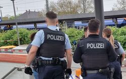 Mann sticht auf 35-Jährigen im Bahnhof Wunstorf ein