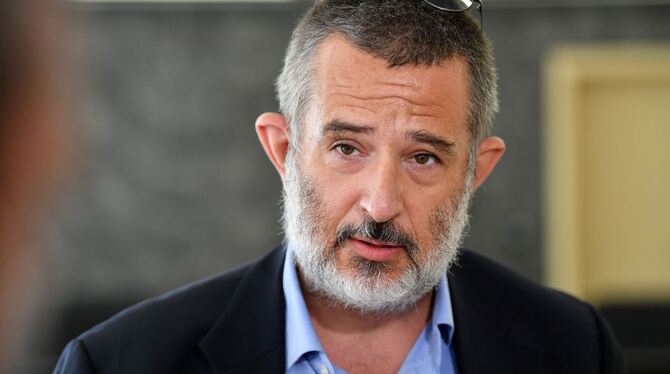 Stephan Kramer Stephan Kramer