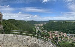 Blick auf den Landkreis Reutlingen vom Schloss Lichtenstein.  FOTOS: ZENKE