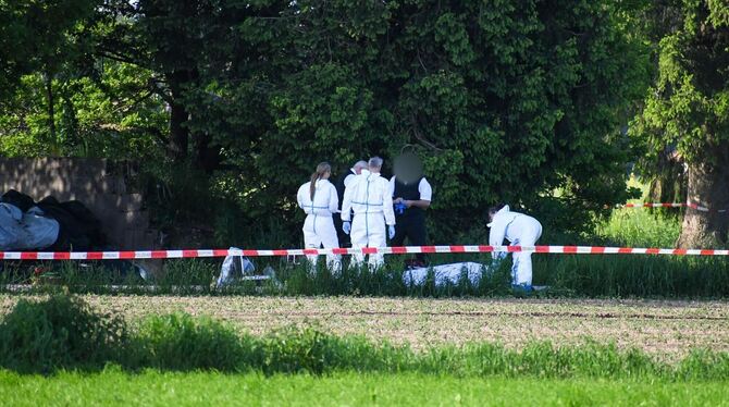 Frau tot auf Feldweg gefunden