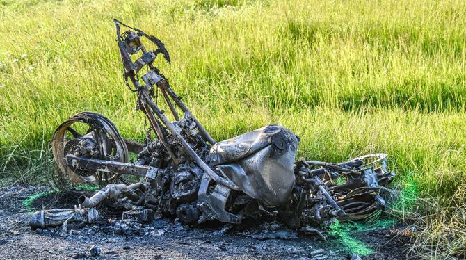 Motorradfahrer stirbt bei Unfall