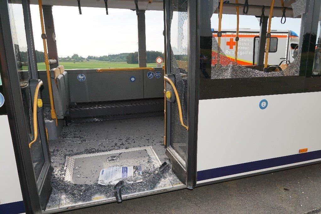 06_23_Busunfall_28
