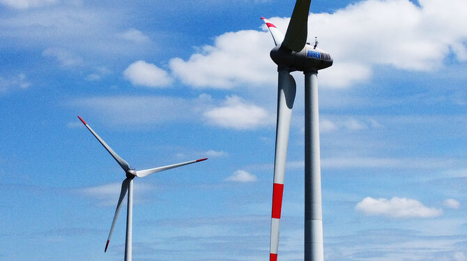 Windkraft Schonach möchte drei Anlagen mit einer Höhe von 250 Metern errichten. FOTO: DEDERT/DPA Windkraft Schonach möchte drei Anlagen mit einer Höhe von 250 Metern errichten. FOTO: DEDERT/DPA