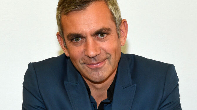 Wladimir Kaminer kennt auch die flüssigen deutschen Spezialitäten. FOTO: HÖRHAGER/DPA Wladimir Kaminer kennt auch die flüssigen deutschen Spezialitäten. FOTO: HÖRHAGER/DPA