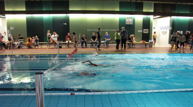 Der TSV Betzingen hat bereits einmal ein 24-Stunden-Schwimmen veranstaltet.   FOTO: VEREIN