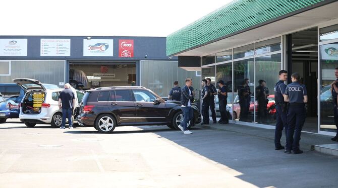 Steuerbetrug beim Luxusauto-Verkauf