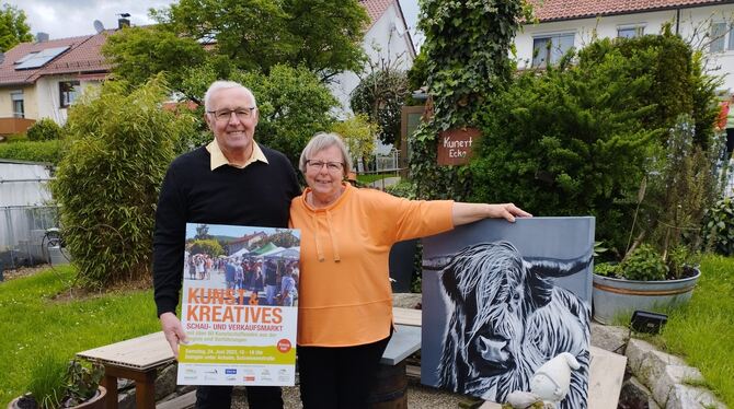 Evelyn und Arnold Hay freuen sich schon auf Samstag und erwarten zu »Kunst und Kreatives« wieder viele Besucher.  FOTO: BÖHM