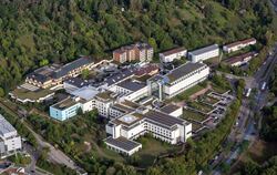 Auf dem Dach der BG Unfallklinik Tübingen soll die modernste Dachluftrettungsstation Europas entstehen. 