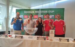Auslosung der Final-Runde. Von links: Zizino Teixeira Rebelo, Patrick Hubertz, Louisa Mees, Matthias Rudolf und Jose Macias.  FO