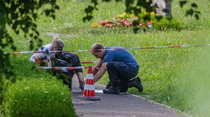 Angriff auf Trauergemeinde