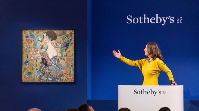 Klimt-Gemälde »Dame mit Fächer«