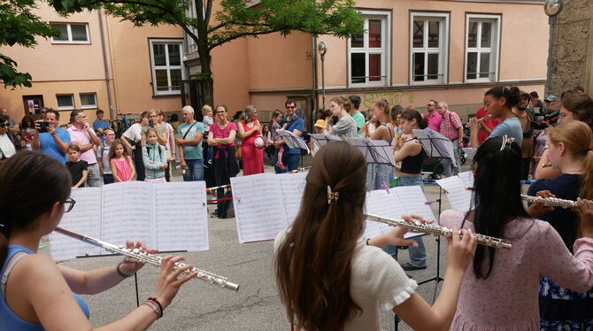 Beim Tag der offenen Tür der Reutlinger Musikschule zeigten die unterschiedlichsten Musikerinnen, Ensembles und Orchester ihr be