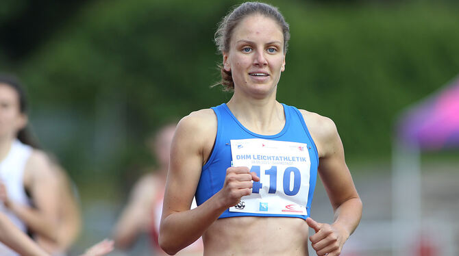 Konnte im Schlussspurt über 800 Meter nicht mehr zulegen: Laura Wilhelm (LAV Stadtwerke Tübingen). FOTO: GÖRLITZ Konnte im Schlussspurt über 800 Meter nicht mehr zulegen: Laura Wilhelm (LAV Stadtwerke Tübingen). FOTO: GÖRLITZ