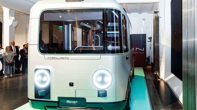 Hochbahn stellt autonomen Kleinbus »Holon Mover« vor
