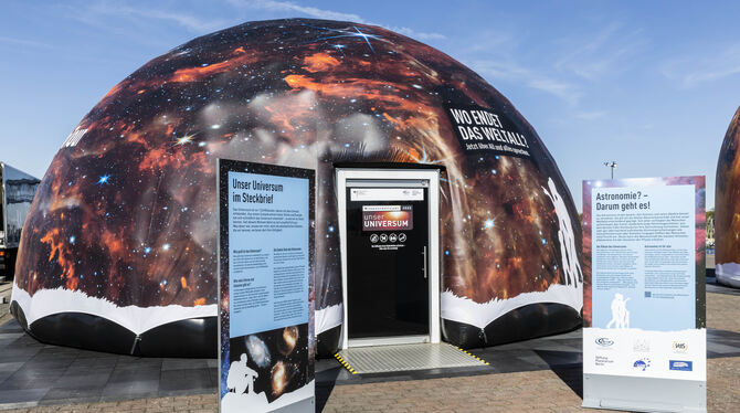 Mobiles Planetarium