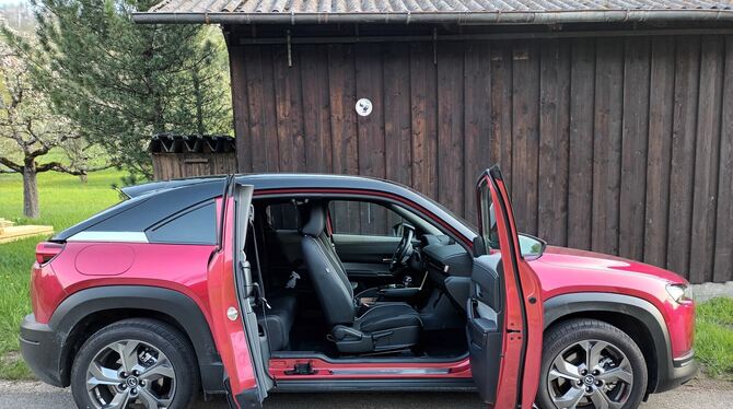 Gewöhnungsbedürftig: Freestyle-Türen nennt Mazda diesen speziellen Einstieg des MX-30.
