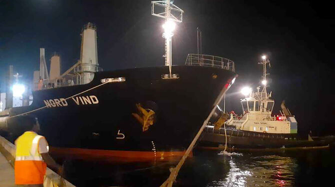 Ein Schiff mit 25.000 Tonnen Getreide aus der Ukraine ist im Hafen  von Dschibuti angedockt.