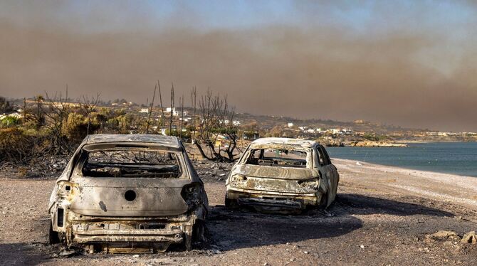 Ausgebrannte Autos Ausgebrannte Autos