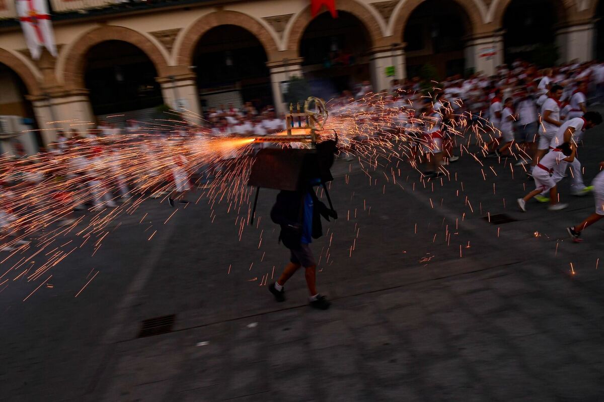 »Stierfeuer« »Stierfeuer«
