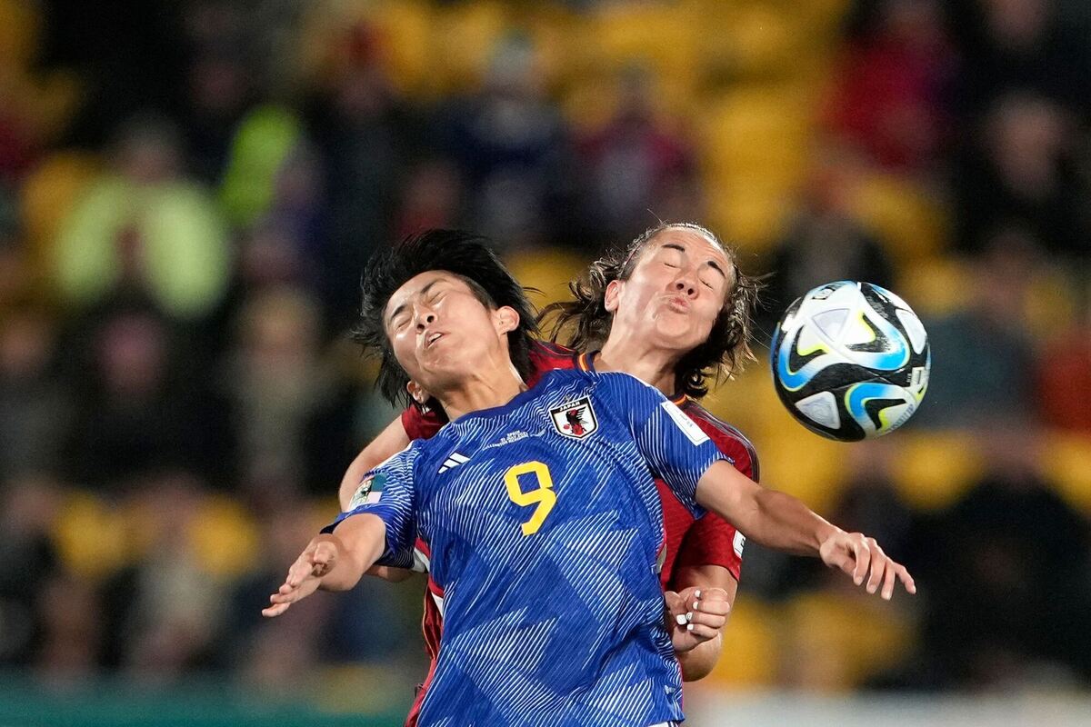 Kopfballduell Kopfballduell