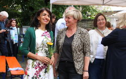 Zwei, die sich kennen und schätzen: Landtagspräsidentin Muhterem Aras (links) und die Grünen-Landtagsabgeordente Cindy Holmberg 