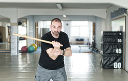 Uli Weidle ist Cheftrainer im Kampfkunstzentrum Reutlingen.