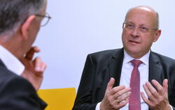 Die Parteien hören zu wenig auf den Willen der Bürger, kritisiert Ferdinand Kirchhof im GEA-Interview.  FOTO: NIETHAMMER