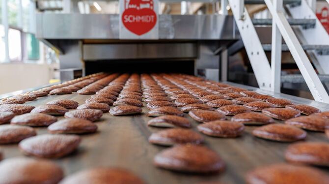 Lebkuchen-Produktion Lebkuchen-Produktion