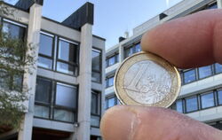 Jeden Euro zweimal umdrehen: Die Stadt Reutlingen muss auch in Zukunft den Gürtel enger schnallen. 