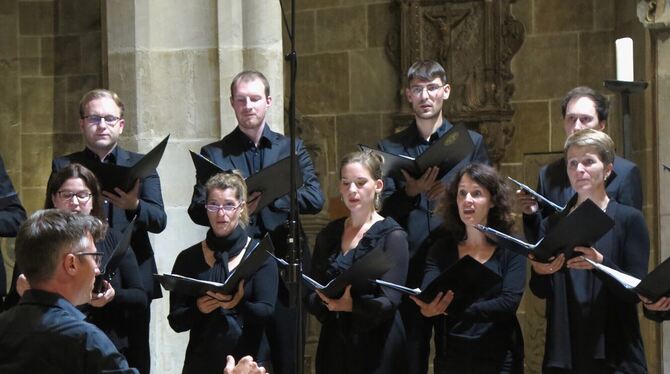 Die Tübinger Motette in der Stiftskirche im Zeichen des Komponistinnen-Festivals: Das Ensemble Horizons unter der Leitung von Ma