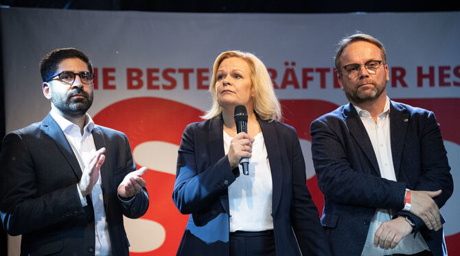 Katerstimmung: Nancy Faeser, Spitzenkandidatin der hessischen SPD, bei der Wahlparty in Hessen.  FOTO: ALBERT/DPA