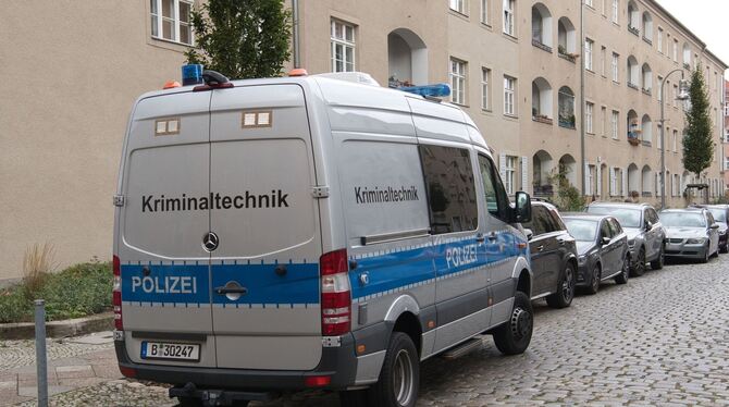 Elfjährige und Frau tot aufgefunden