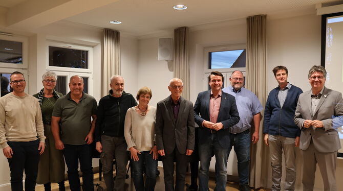 Der Förderverein ist gegründet von (von links) Sven Laderer, Helga Buck, Michael Schön, Ralf Mößmer, Martina Lehmann, Peter Heid
