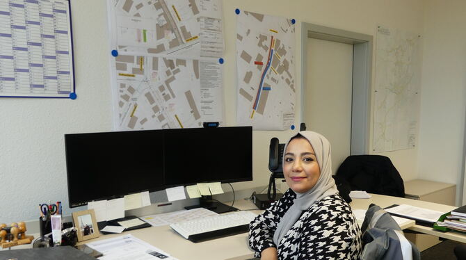 Eine Frau, die nicht aufgibt: Hawra Al Hashimi studierte Bauingenieurwesen und arbeitet nun als Projektleiterin im Tiefbauamt