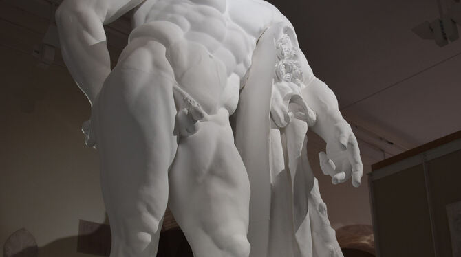Der Herakles Farnese beeindruckt nicht nur durch seine Dimensionen.