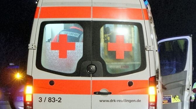 Attacken gegen Rettungskräfte werden immer häufiger. Ein 75-Jähriger wurde vom Amts-gericht Münsingen zu einer hohen Geldstrafe