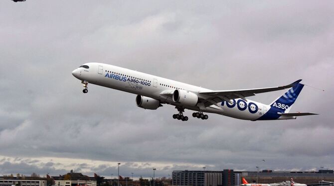 Airbus A350-1000 maiden take-off in France